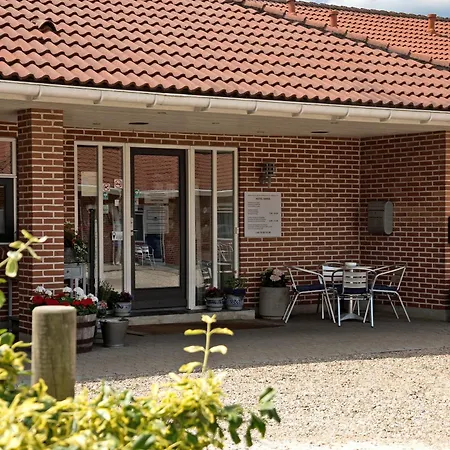 Hotel Varde מלון ווארדה