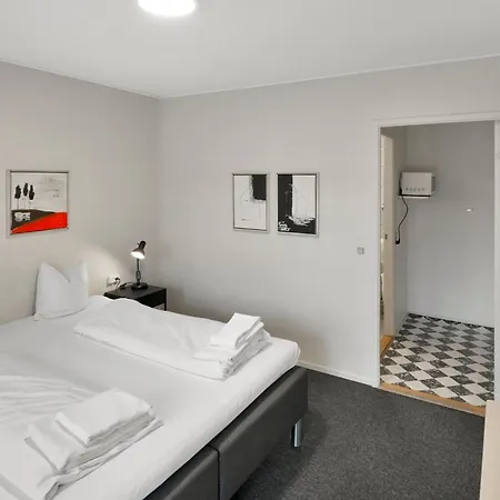 מלון Hotel Varde 3*