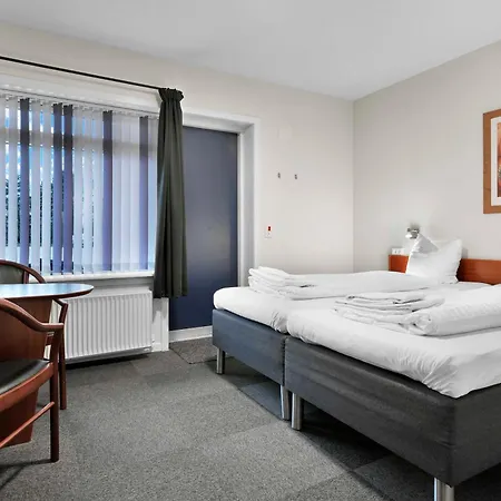 Hotel Varde 3* ווארדה