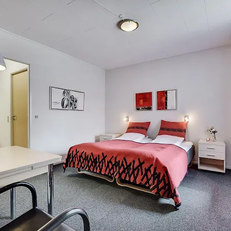 Hotel Varde ווארדה