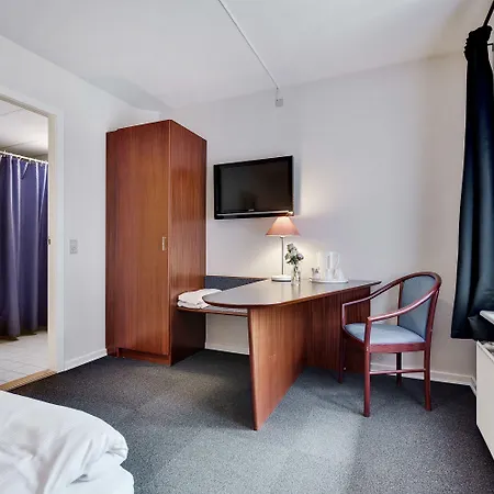 Отель Hotel Varde Варде