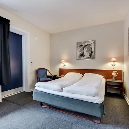 מלון Hotel Varde