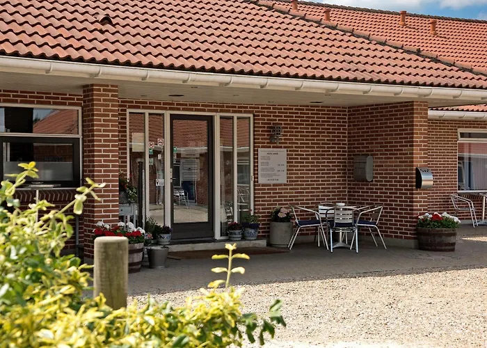 Hotel Varde מלון ווארדה