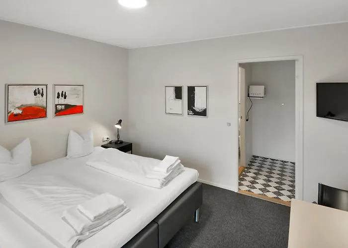 מלון Hotel Varde 3*