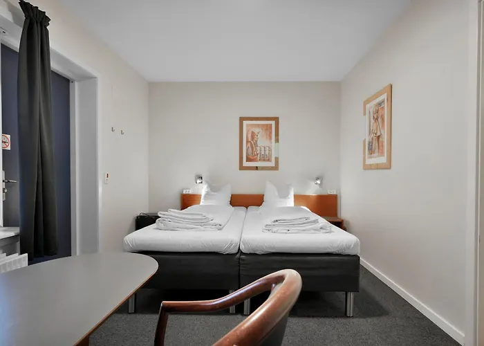 מלון Hotel Varde