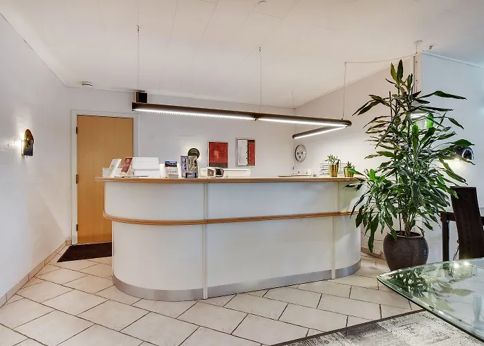 Hotel Varde ווארדה