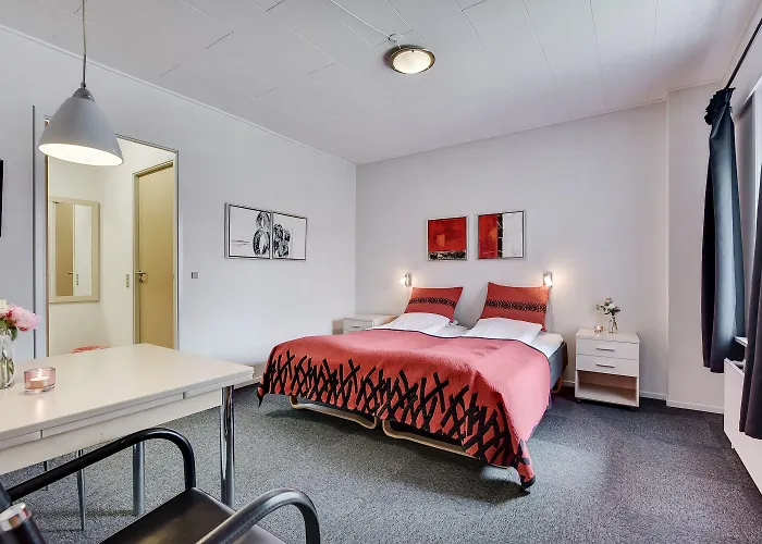 Hotel Varde ווארדה