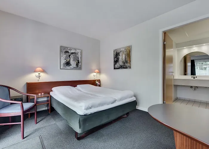 Hotel Varde 3* ווארדה