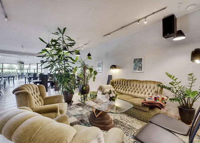 Hotel Varde מלון 3*