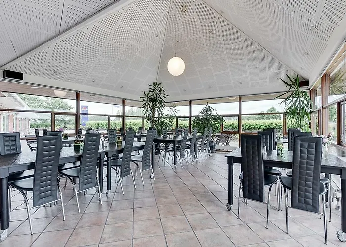 Hotel Varde ווארדה