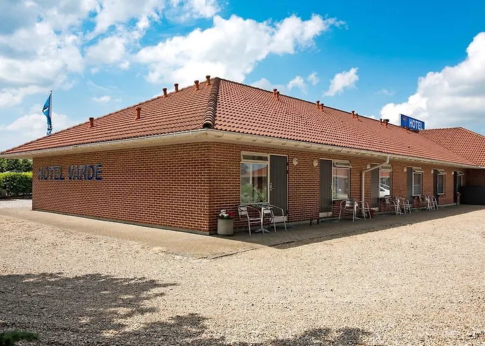 Отель Hotel Varde Варде